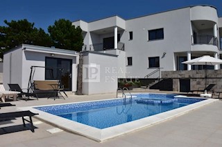 House - Sale - PRIMORSKO-GORANSKA - CRIKVENICA - CRIKVENICA