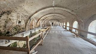 Poslovni prostor - Prodaja - GRAD ZAGREB - ZAGREB - DONJI GRAD