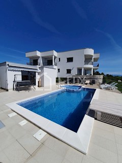 House - Sale - PRIMORSKO-GORANSKA - CRIKVENICA - CRIKVENICA