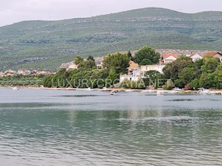 Haus - Verkauf - ZADARSKA - NOVIGRAD - NOVIGRAD