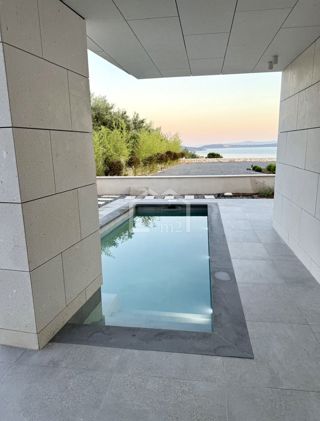 House - Rent - SPLITSKO-DALMATINSKA - KAŠTELA - KAŠTEL KAMBELOVAC