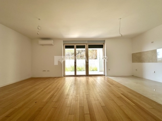 Flat - Sale - PRIMORSKO-GORANSKA - CRIKVENICA - CRIKVENICA