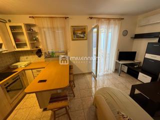 Flat - Sale - PRIMORSKO-GORANSKA - CRIKVENICA - CRIKVENICA