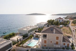 House - Sale - ŠIBENSKO-KNINSKA - ROGOZNICA - ROGOZNICA