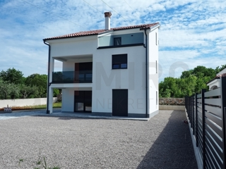 Haus - Verkauf - PRIMORSKO-GORANSKA - KRK - MALINSKA