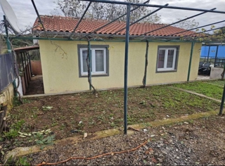 Haus - Verkauf - ISTARSKA - ROVINJ - ROVINJ