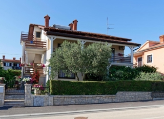 Haus - Verkauf - ISTARSKA - NOVIGRAD - NOVIGRAD
