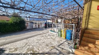 Kuća - Prodaja - PRIMORSKO-GORANSKA - KASTAV - ĆIKOVIĆI