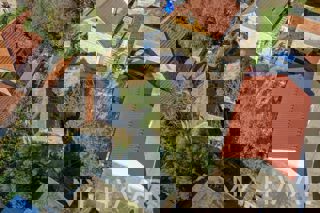 Haus - Verkauf - SPLITSKO-DALMATINSKA - JELSA - VRISNIK