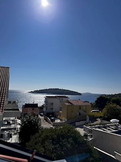 Kuća - Prodaja - ŠIBENSKO-KNINSKA - ROGOZNICA - ROGOZNICA