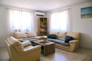 Haus - Verkauf - PRIMORSKO-GORANSKA - KRK - DOBRINJ