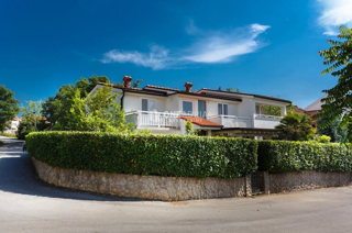 Haus - Verkauf - PRIMORSKO-GORANSKA - KRK - MALINSKA