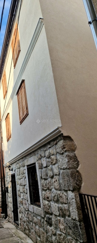 House - Sale - PRIMORSKO-GORANSKA - NOVI VINODOLSKI - NOVI VINODOLSKI