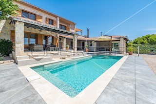 Haus - Verkauf - ŠIBENSKO-KNINSKA - ŠIBENIK - ŠIBENIK