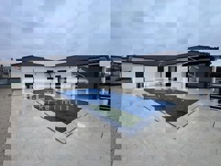 Haus - Verkauf - ISTARSKA - MARČANA - MARČANA