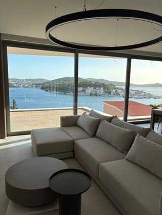 Flat - Sale - ŠIBENSKO-KNINSKA - ROGOZNICA - ROGOZNICA