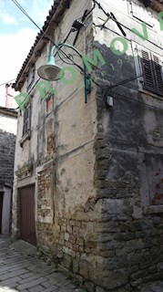 Haus - Verkauf - ISTARSKA - BUJE - BUJE