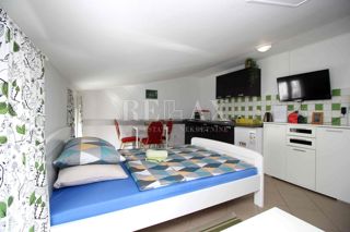 Wohnung - Verkauf - PRIMORSKO-GORANSKA - CRIKVENICA - CRIKVENICA