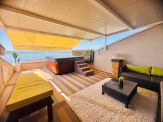 Flat - Sale - PRIMORSKO-GORANSKA - CRIKVENICA - CRIKVENICA