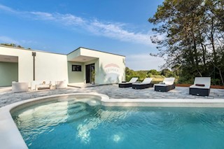 Haus - Verkauf - ISTARSKA - ROVINJ - ROVINJ