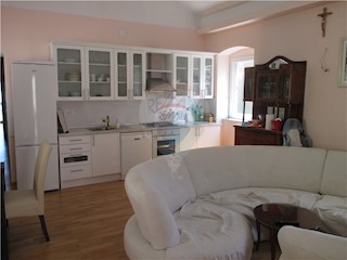 Flat - Rent - PRIMORSKO-GORANSKA - OPATIJA - VOLOSKO