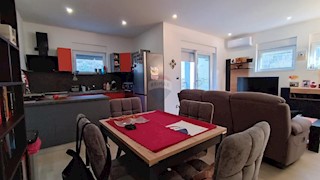 Wohnung - Verkauf - PRIMORSKO-GORANSKA - CRIKVENICA - CRIKVENICA