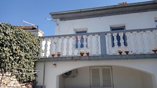 Haus - Verkauf - PRIMORSKO-GORANSKA - CRIKVENICA - JADRANOVO
