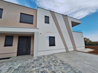Flat - Sale - PRIMORSKO-GORANSKA - OPATIJA - POBRI
