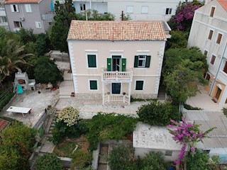 Haus - Verkauf - PRIMORSKO-GORANSKA - MALI LOŠINJ - MALI LOŠINJ