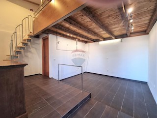 Poslovni prostor - Najam - PRIMORSKO-GORANSKA - OPATIJA - OPATIJA