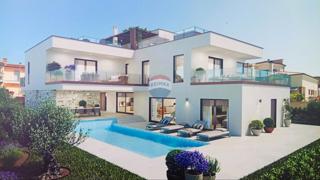 Haus - Verkauf - ISTARSKA - NOVIGRAD - NOVIGRAD