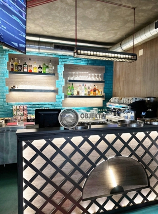 Business premises - Sale - SPLITSKO-DALMATINSKA - SPLIT - BOL