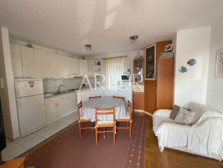 Wohnung - Verkauf - PRIMORSKO-GORANSKA - CRIKVENICA - CRIKVENICA
