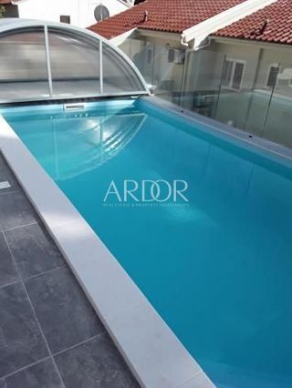 Haus - Verkauf - PRIMORSKO-GORANSKA - MALI LOŠINJ - MALI LOŠINJ