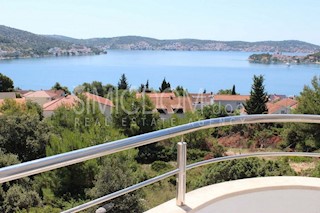House - Sale - ŠIBENSKO-KNINSKA - ROGOZNICA - ROGOZNICA