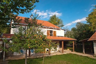 House - Sale - LIČKO-SENJSKA - DONJI LAPAC - GAJINE