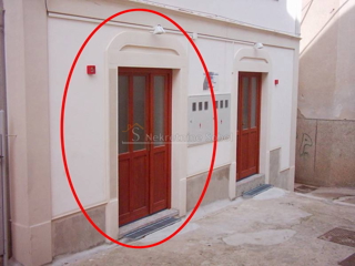 Poslovni prostor - Najam - PRIMORSKO-GORANSKA - MALI LOŠINJ - MALI LOŠINJ
