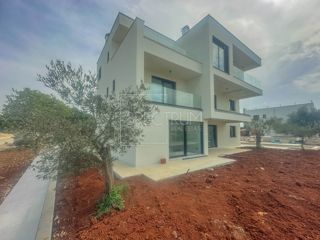 Haus - Verkauf - ISTARSKA - POREČ - POREČ
