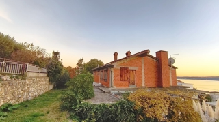 Flat - Sale - PRIMORSKO-GORANSKA - CRIKVENICA - CRIKVENICA