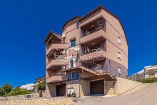 Wohnung - Verkauf - PRIMORSKO-GORANSKA - CRIKVENICA - CRIKVENICA