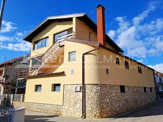 Haus - Verkauf - ŠIBENSKO-KNINSKA - VODICE - VODICE