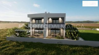 Haus - Verkauf - ŠIBENSKO-KNINSKA - VODICE - VODICE