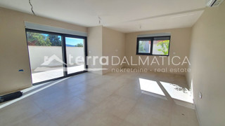 Stan - Prodaja - ŠIBENSKO-KNINSKA - ROGOZNICA - ROGOZNICA