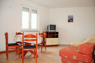 Wohnung - Verkauf - ZADARSKA - PAKOŠTANE - PAKOŠTANE