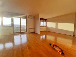 Flat - Sale - GRAD ZAGREB - ZAGREB - TREŠNJEVKA