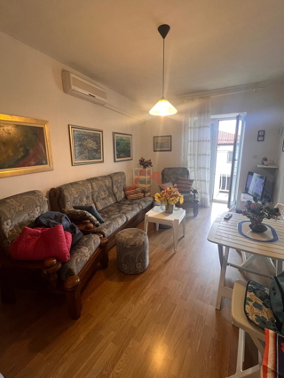 Wohnung - Verkauf - PRIMORSKO-GORANSKA - CRIKVENICA - CRIKVENICA