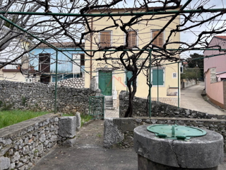 Kuća - Prodaja - PRIMORSKO-GORANSKA - CRIKVENICA - CRIKVENICA