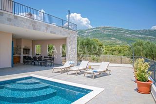 Haus - Verkauf - SPLITSKO-DALMATINSKA - KAŠTELA - KAŠTEL NOVI