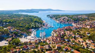 House - Rent - SPLITSKO-DALMATINSKA - BRAČ - MILNA