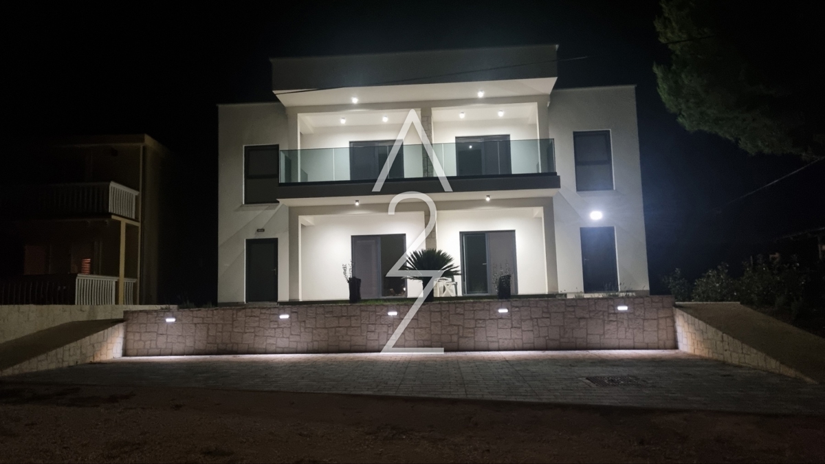 Appartamento PAŠMAN, 330.000 €